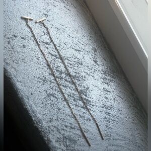 Mejuri Threader earring